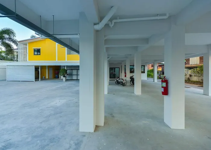 Jarat Mansion Hotel Surin