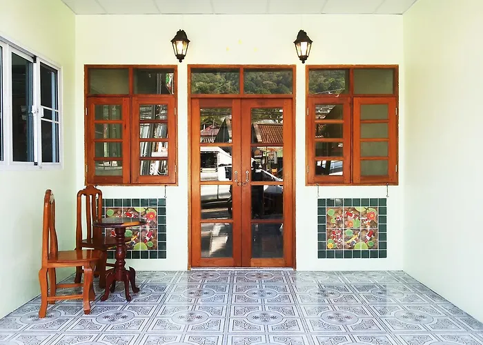 One One Hostel Patong