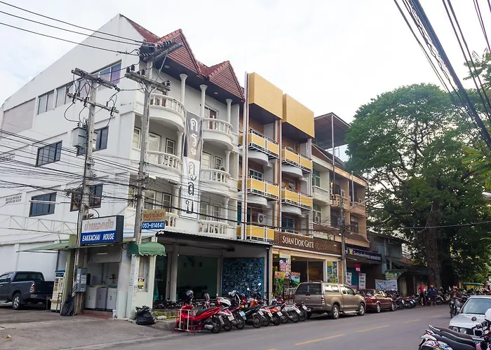 Suan Dok Gate Guesthouse Chiang Mai