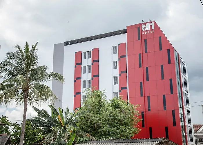 M1 Hotel