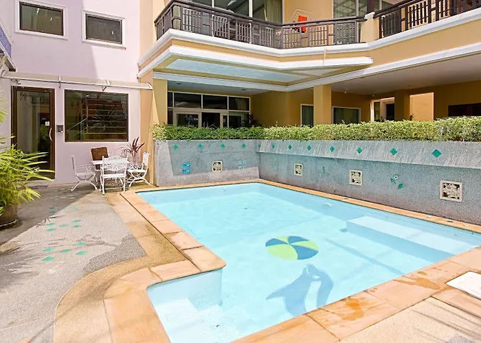 Absolute Guesthouse Phuket Patong
