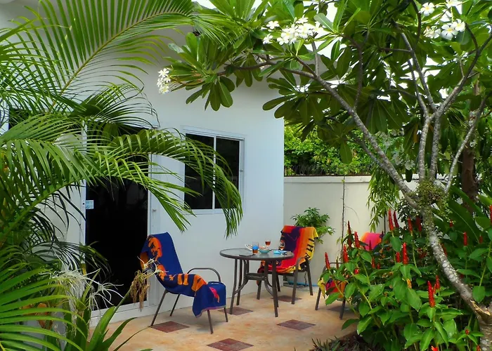 Baan Sabaaidee - Adult Friendly