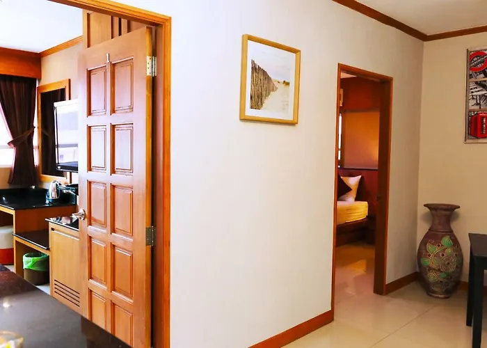 Alexander Hotel Patong