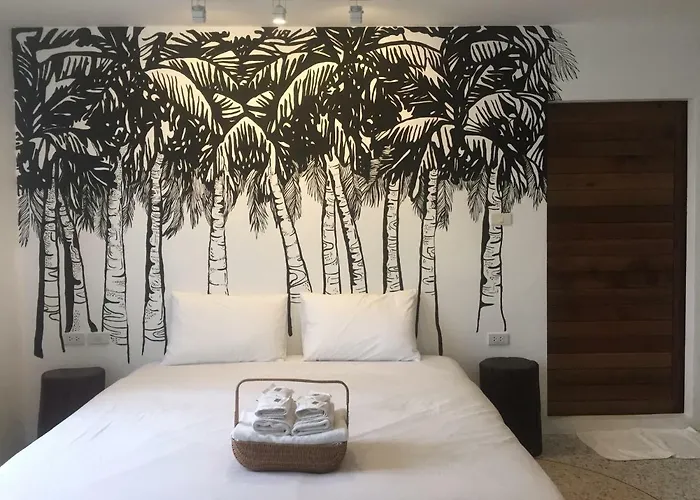 Vish Coco Gallery Hotel