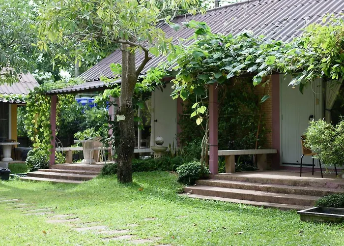 Baan Kratom Tong By The Sea