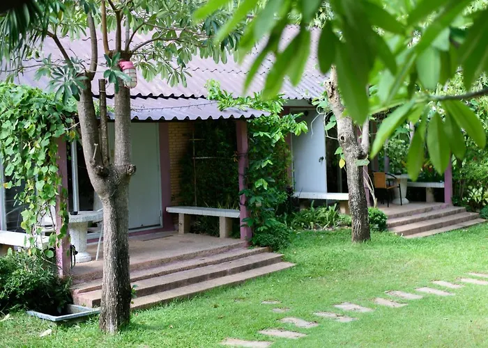 Baan Kratom Tong By The Sea