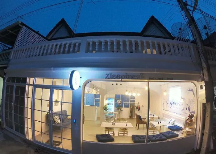 Zleepinezz Hostel