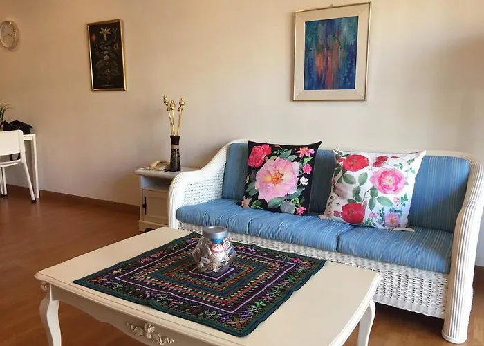Seaside Apartment At Cha-Am