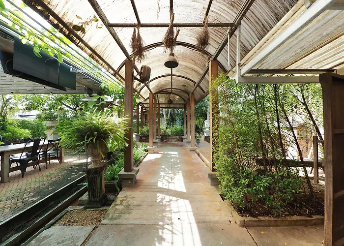 Nipa Garden Hotel Surat Thani