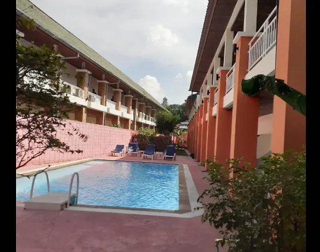 First Resort Albergo Patong